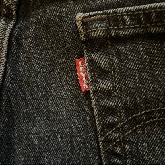 Levis Premium 501 Skinny Size 29 Wild Bunch Dark Wash Distressed Revolve - Picture 6 of 11